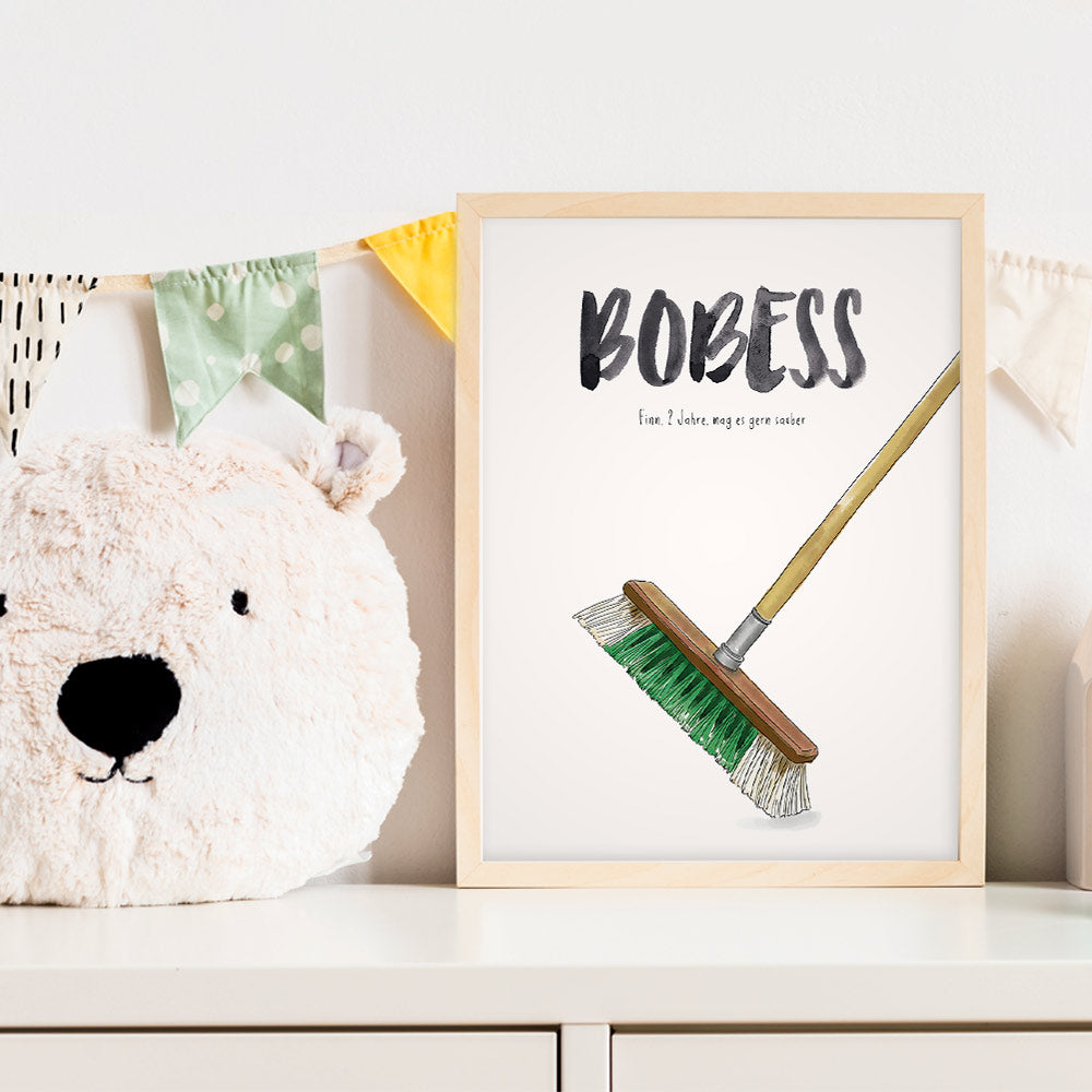 Kindermundposter Besen im Kinderzimmer – personalisiertes Poster als Dekoration und Geschenk
