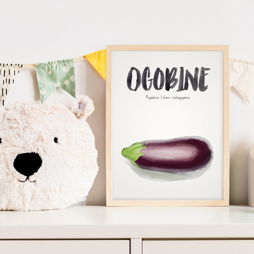 Kindermundposter Aubergine im Kinderzimmer – personalisiertes Poster als Dekoration und Geschenk