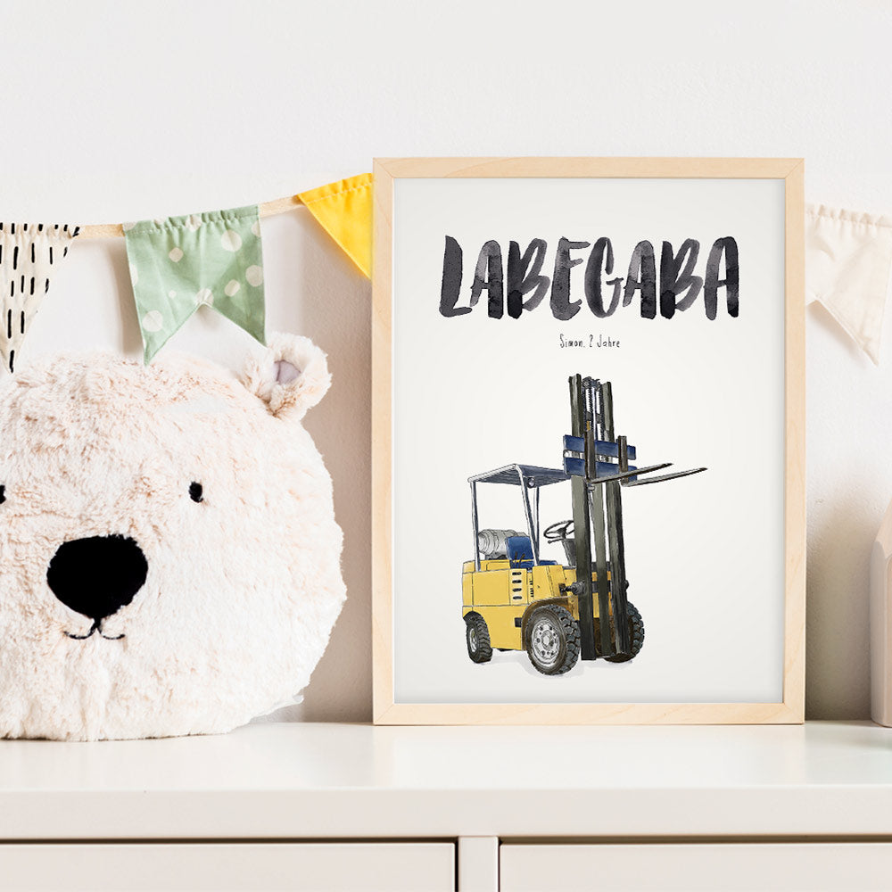 Kindermundposter Gabelstapler im Kinderzimmer – personalisiertes Poster als Dekoration und Geschenk