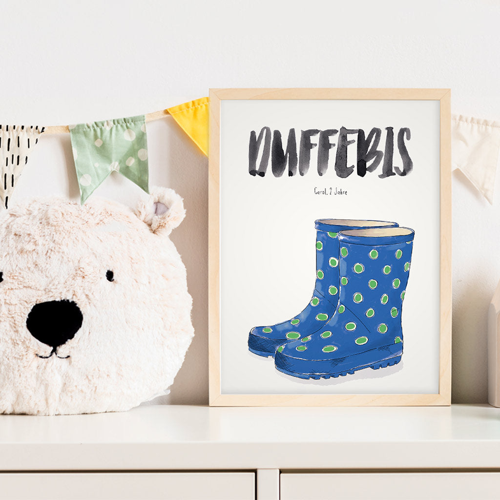 Kindermundposter Gummistiefel blau im Kinderzimmer – personalisiertes Poster als Dekoration und Geschenk