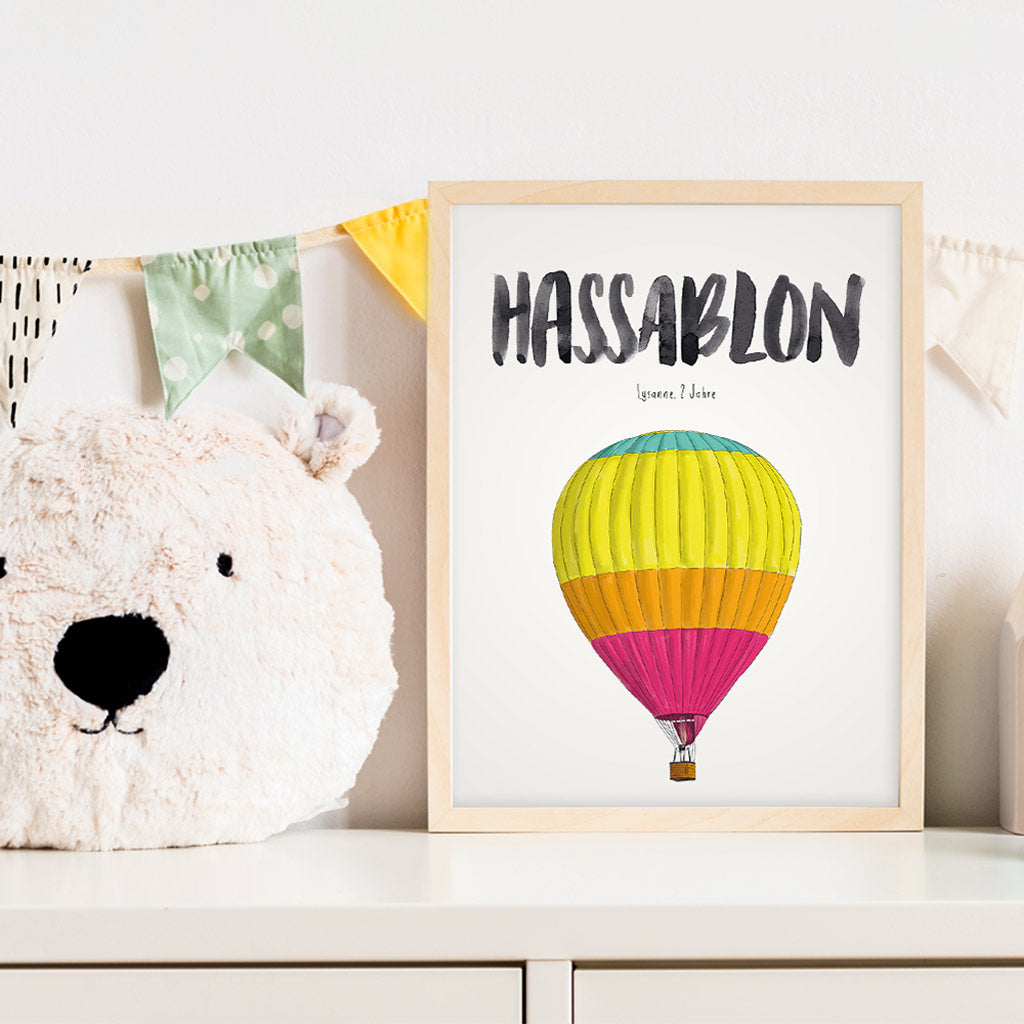Kindermundposter Heißluftballon im Kinderzimmer – personalisiertes Poster als Dekoration und Geschenk