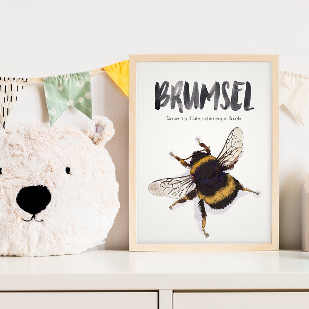 Kindermundposter Hummel im Kinderzimmer – personalisiertes Poster als Dekoration und Geschenk