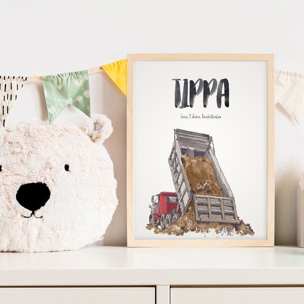 Kindermundposter Kipplaster im Kinderzimmer – personalisiertes Poster als Dekoration und Geschenk