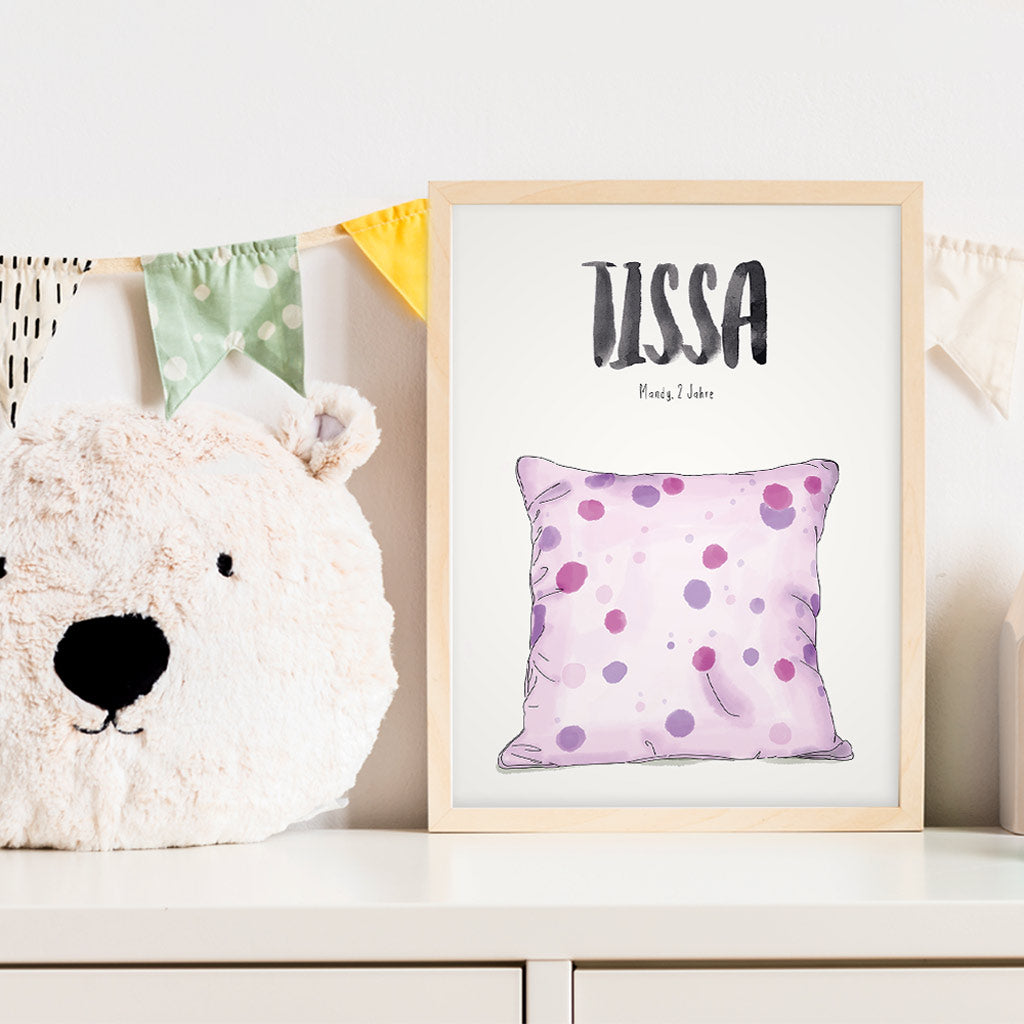Kindermundposter Kissen im Kinderzimmer – personalisiertes Poster als Dekoration und Geschenk