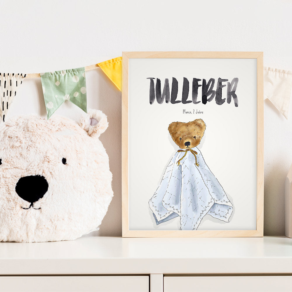 Kindermundposter Kuschelbär im Kinderzimmer – personalisiertes Poster als Dekoration und Geschenk