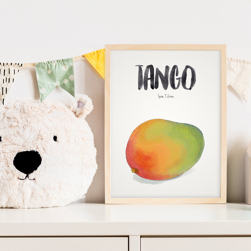 Kindermundposter Mango im Kinderzimmer – personalisiertes Poster als Dekoration und Geschenk