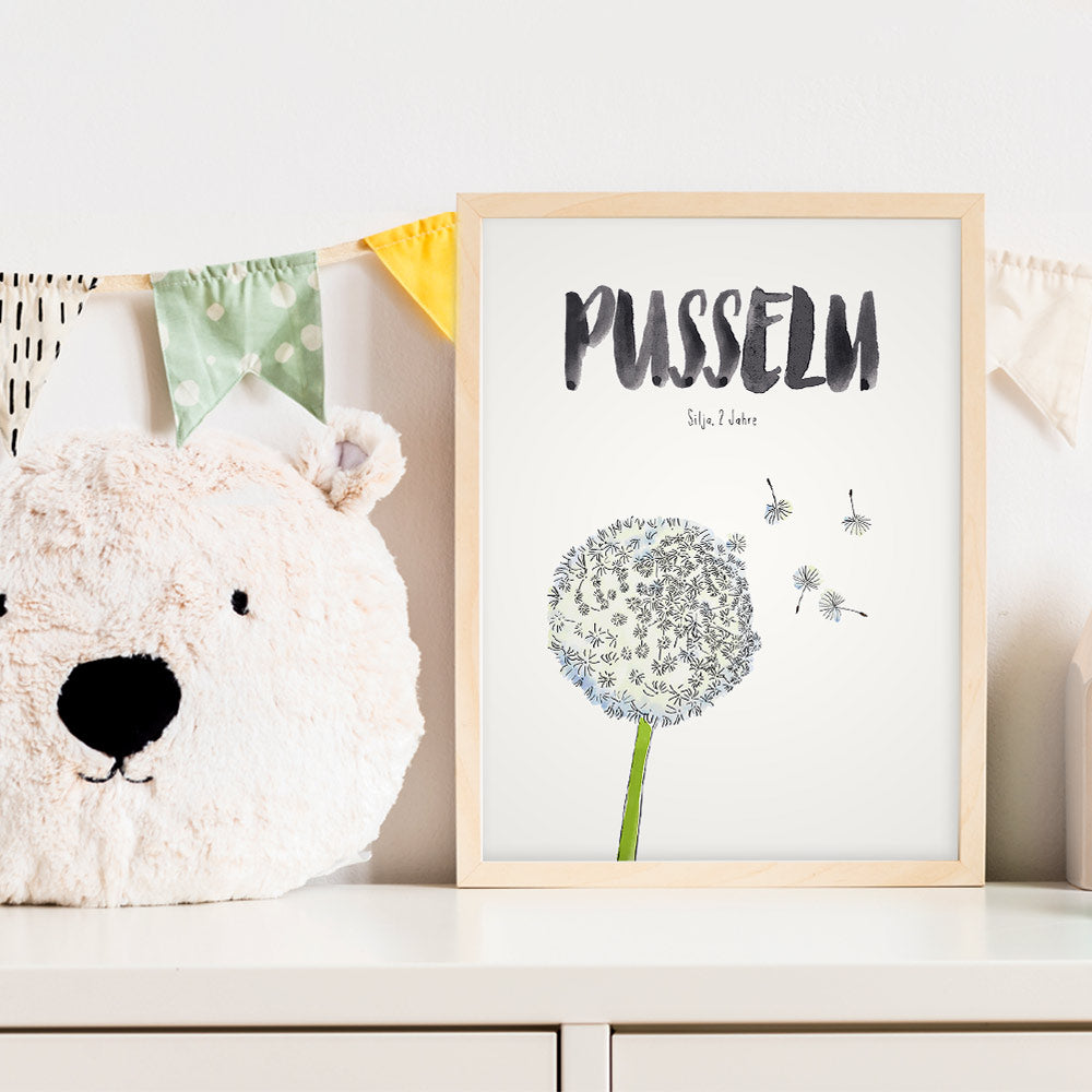 Kindermundposter Pusteblume im Kinderzimmer – personalisiertes Poster als Dekoration und Geschenk