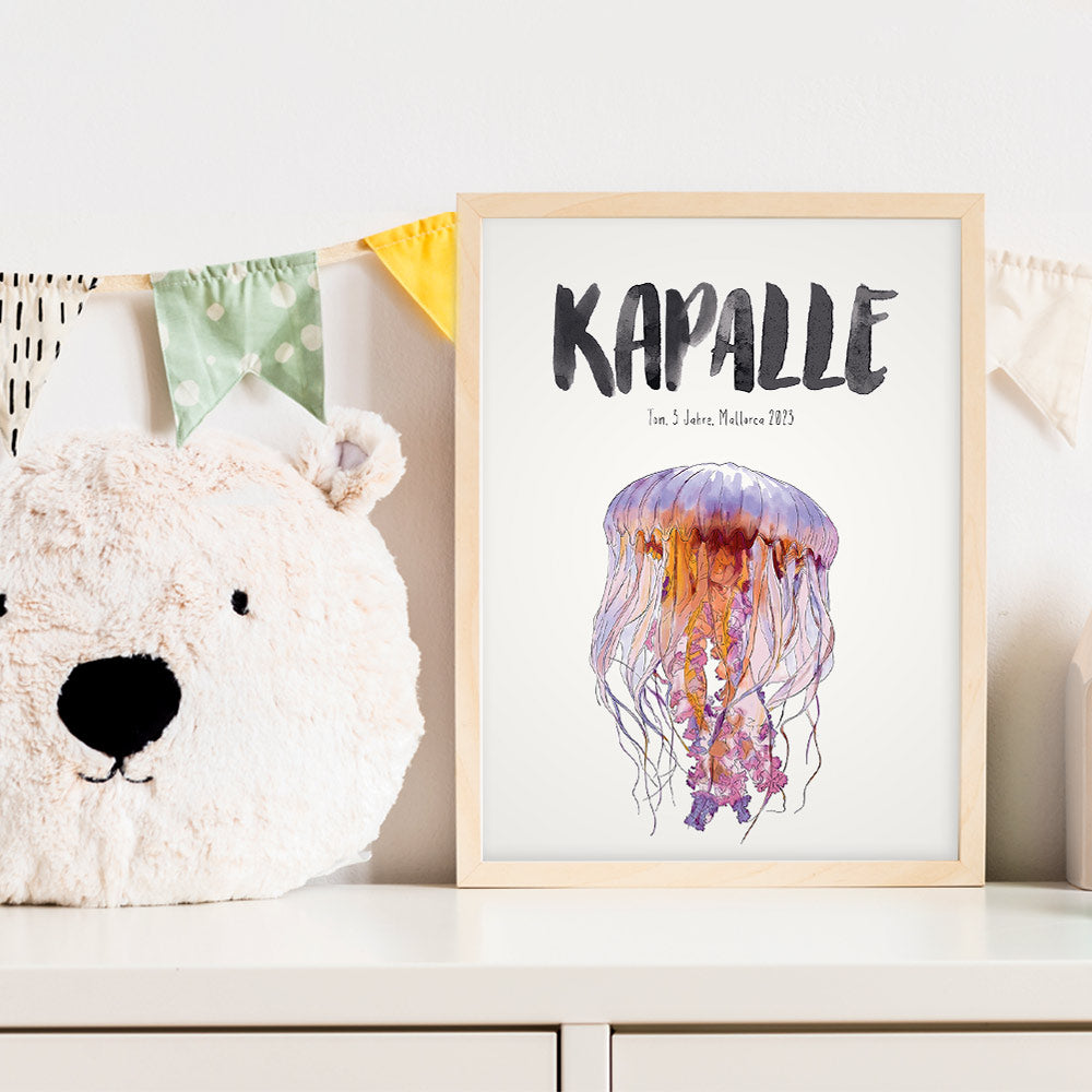 Kindermundposter Qualle im Kinderzimmer – personalisiertes Poster als Dekoration und Geschenk