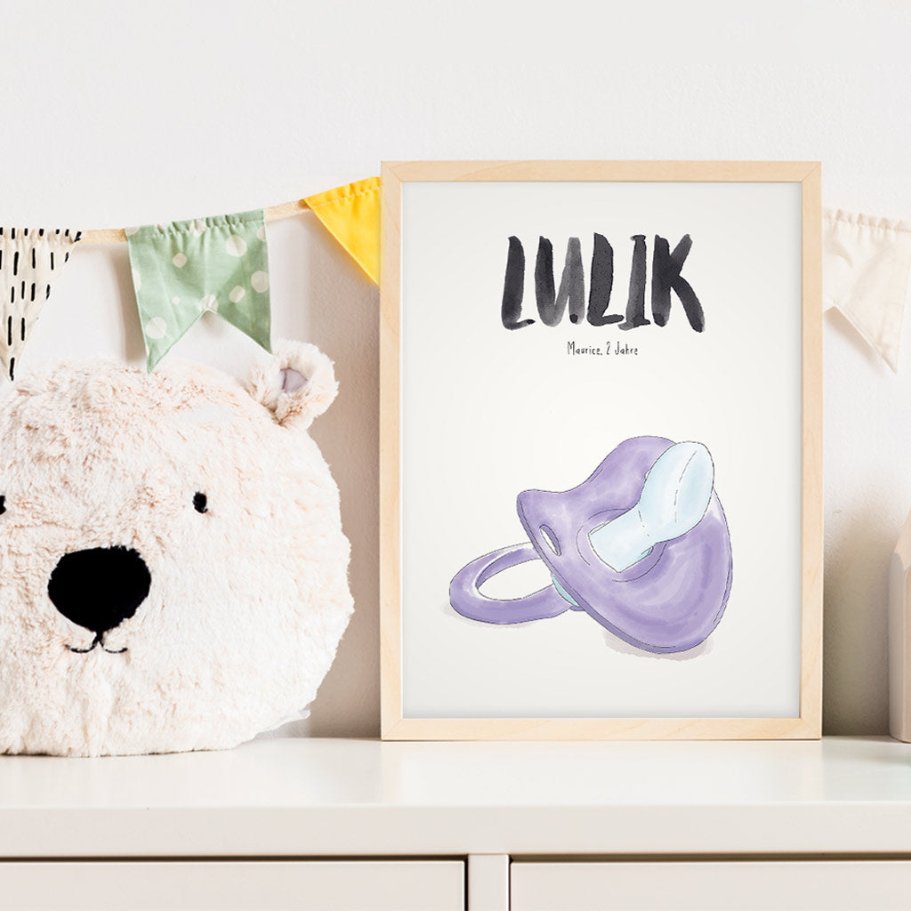 Kindermundposter Schnuller im Kinderzimmer – personalisiertes Poster als Dekoration und Geschenk