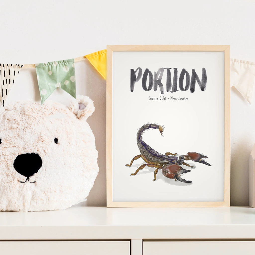 Kindermundposter Skorpion im Kinderzimmer – personalisiertes Poster als Dekoration und Geschenk