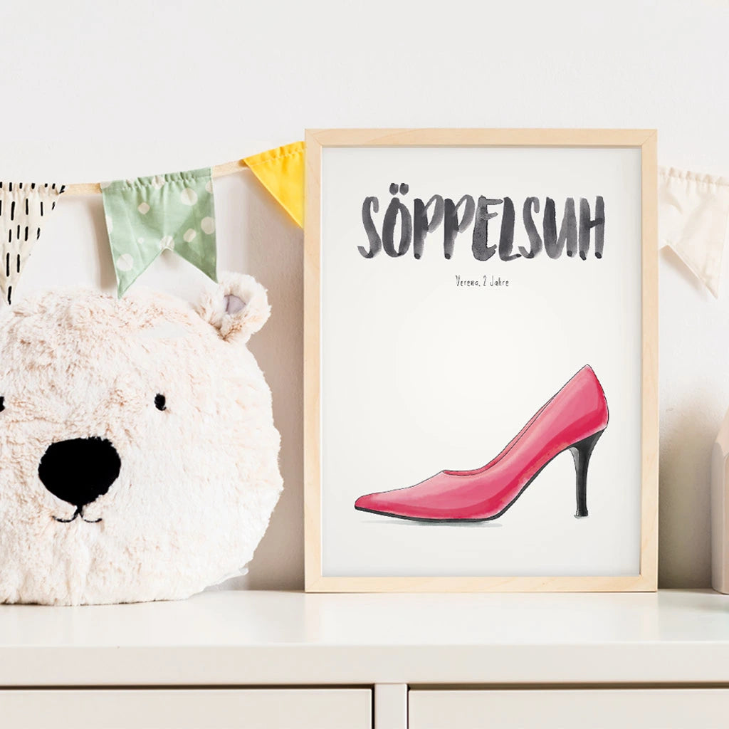 Kindermundposter Stöckelschuh im Kinderzimmer – personalisiertes Poster als Dekoration und Geschenk